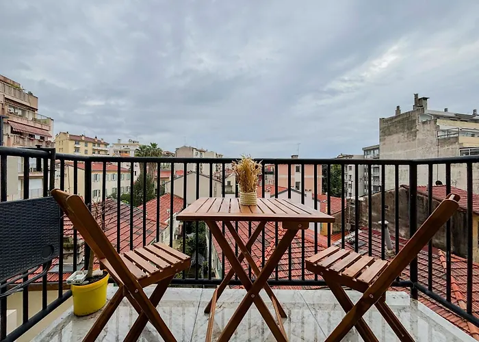 Potiers - Parking, Wifi, 2Pers