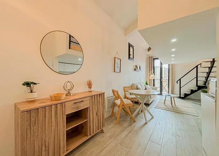 Potiers - Parking, Wifi, 2Pers